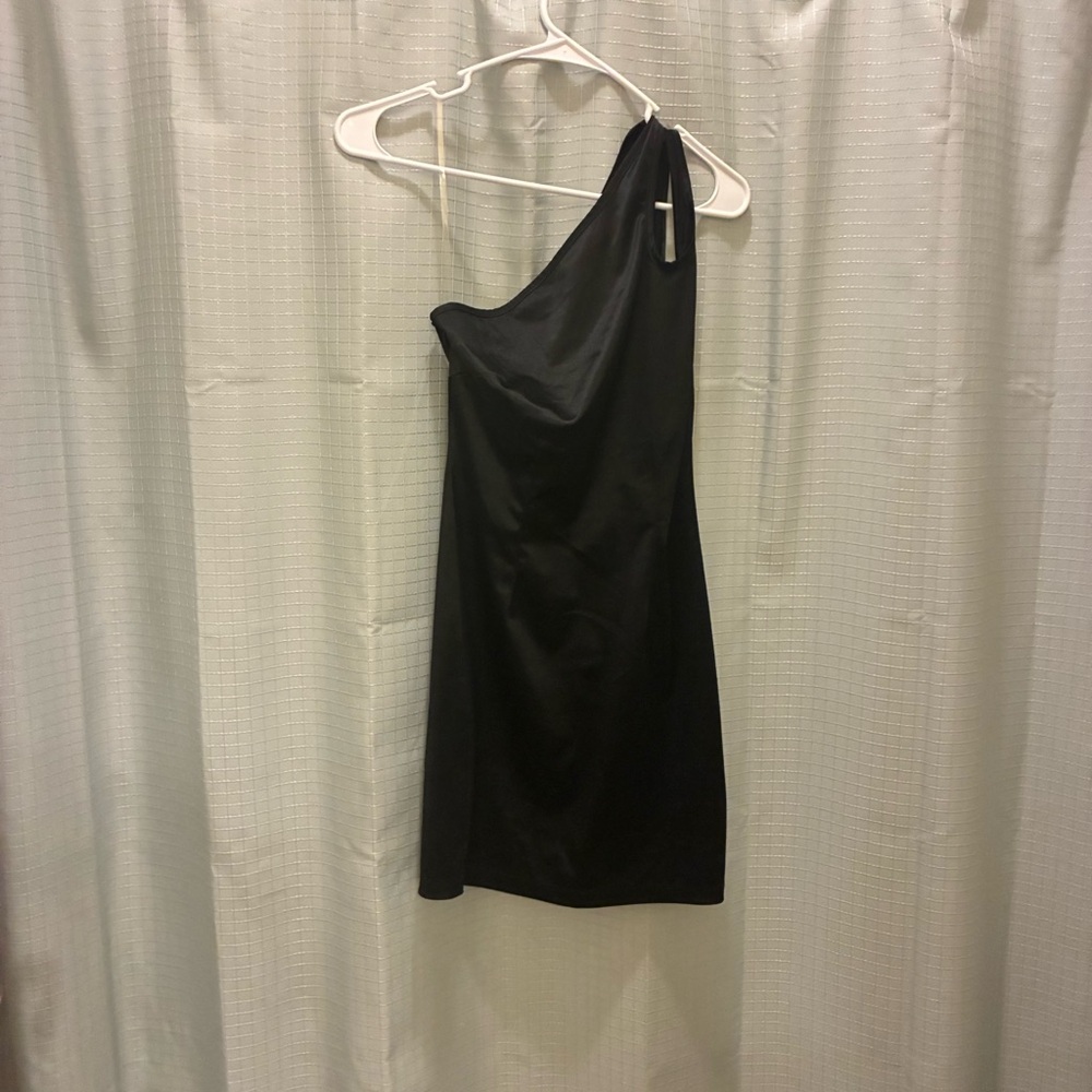Speechless One-Shoulder Black Cocktail Dress